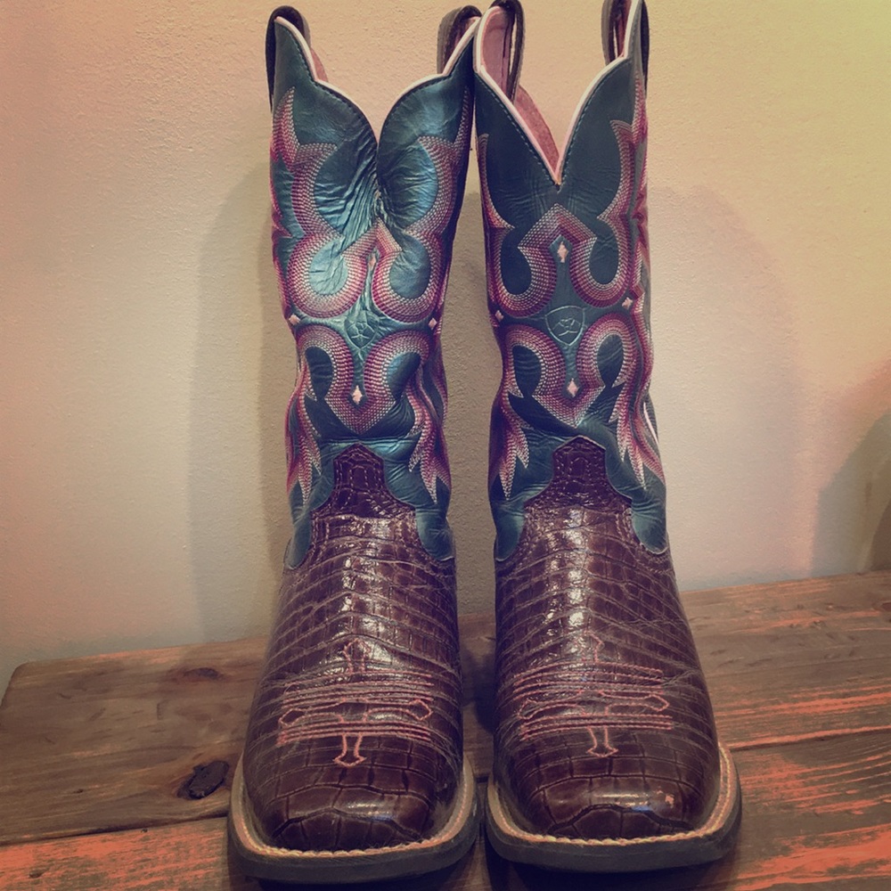 Ariat Cowgirl boots